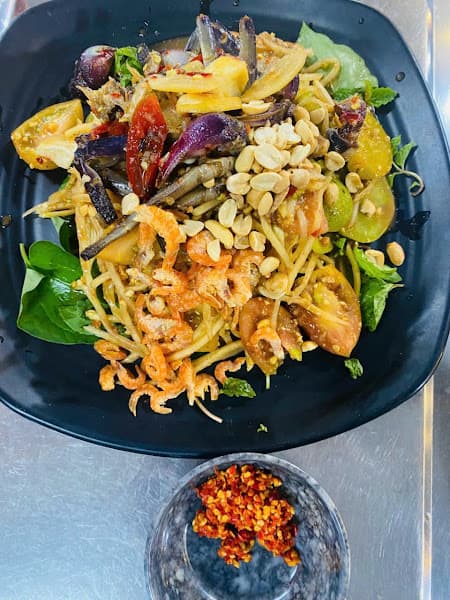 Hình ảnh Gỏi cá trích Trinh Đặng - 3