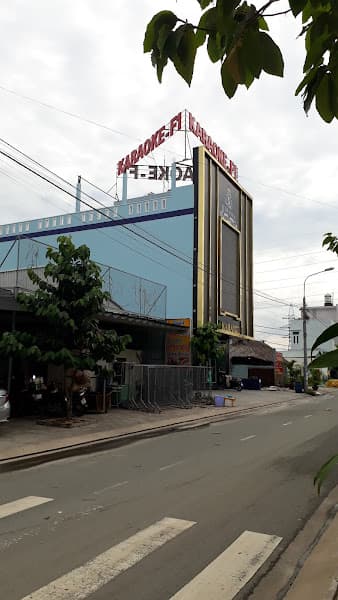 Ảnh bìa Karaoke F1