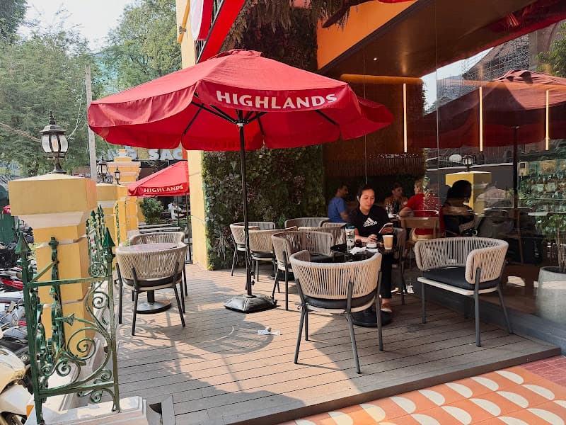 Hình ảnh Highlands Coffee Saigon Post Office - 2