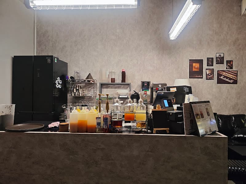 Hình ảnh Í EM coffee & tea house - 2