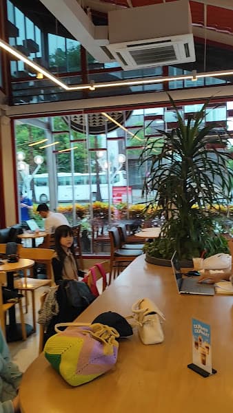 Hình ảnh Highlands Coffee XVNT Da Nang - 3