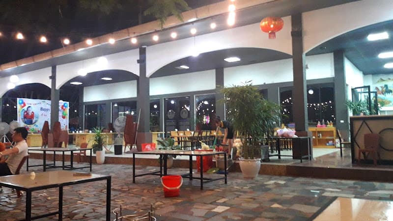 Hình ảnh Nhà Hàng Con Bò Vàng - 2