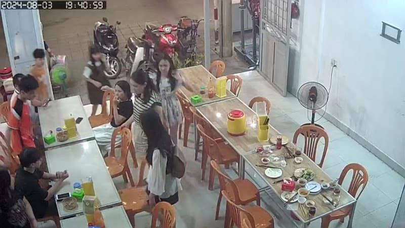 Hình ảnh Quán Cháo Lươn - Lươn niêu- Nem Lụi - Bún Thịt Nướng Hồng Quang + Bánh Bột Lọc 25 Hoàng Diệu ở Quảng Bình - 4