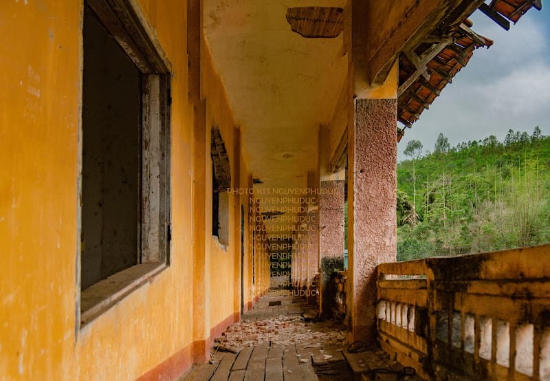 Hình ảnh Di Tích Nhà Tù Khe Tù - 4