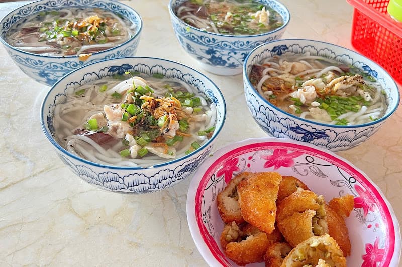 Hình ảnh Bánh canh bánh cam Tuyết - 5