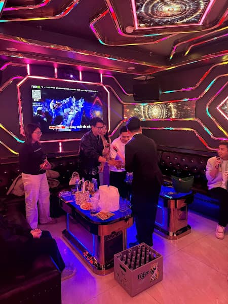 Hình ảnh Karaoke 5 Sao - 473 Hoàng Quốc Việt - 7