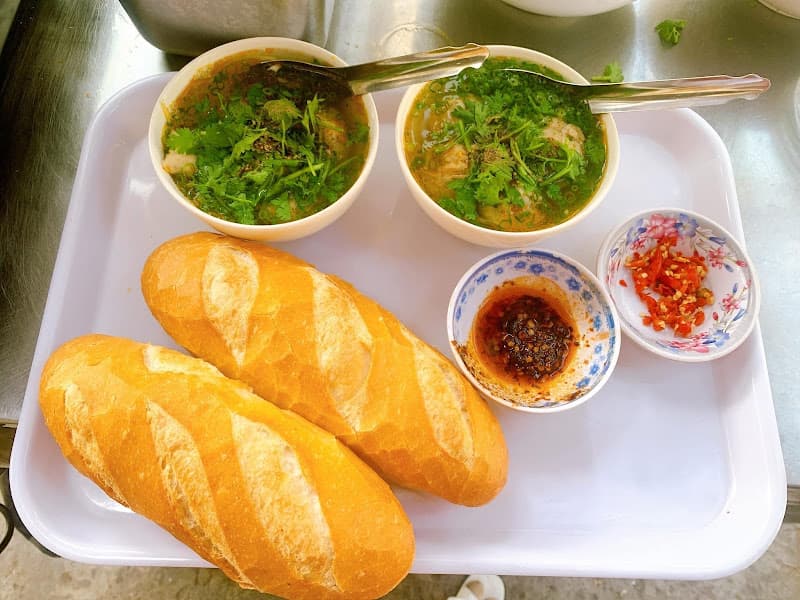 Hình ảnh Bánh mì xíu mại Cô Tiên - 4