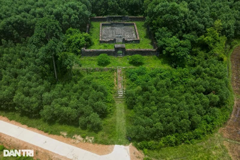 Hình ảnh Lăng Trường Thái - Chúa Nguyễn Phúc Khoát - 6