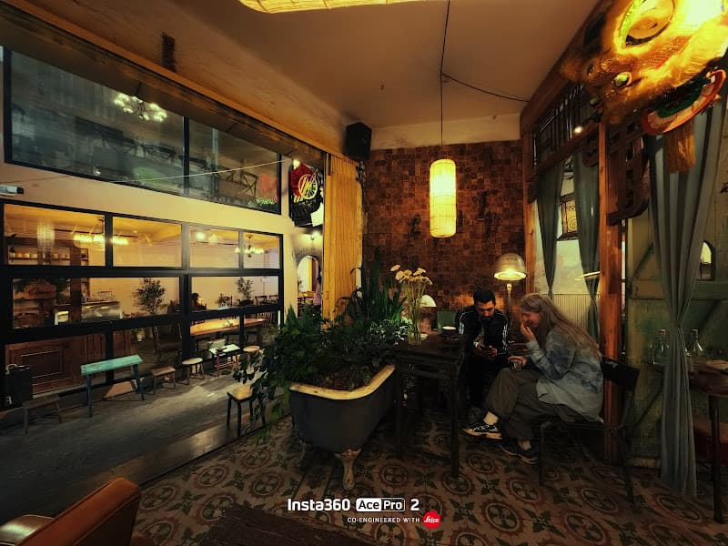 Hình ảnh Bicycle up Specialty coffee & Antique store - 3