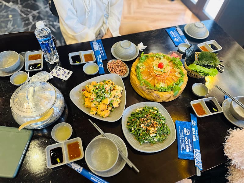 Hình ảnh Nhà Hàng Hoà Bình Hải Phòng - 2