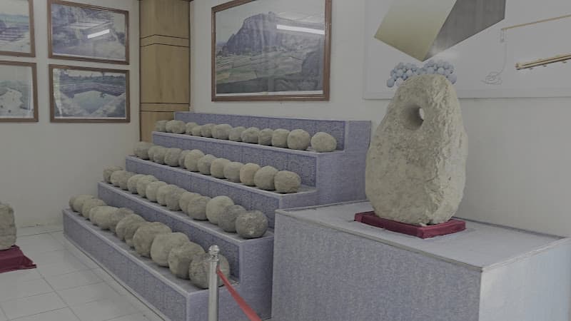 Hình ảnh Thành Nhà Hồ - 4