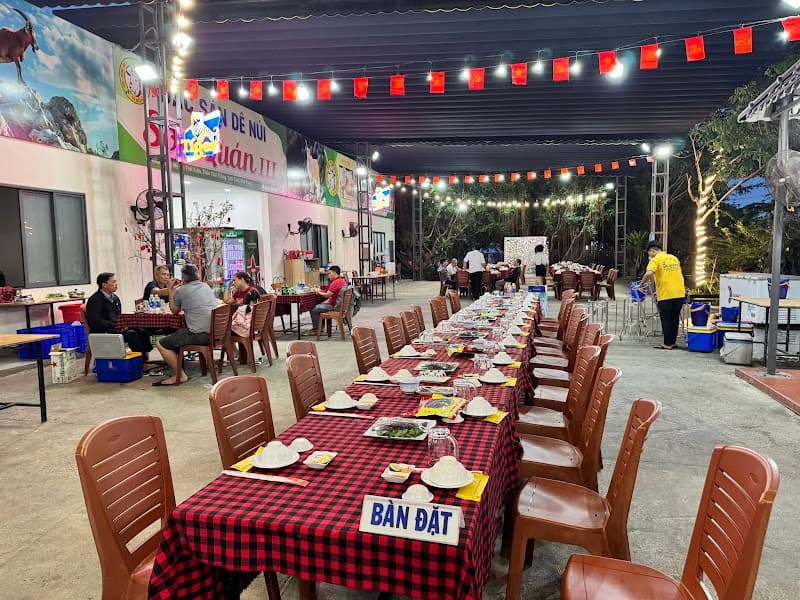 Hình ảnh Đặc sản dê núi - Sóc Quán III - 3