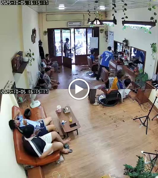 Hình ảnh MINH TIẾN BARBERSHOP - 3
