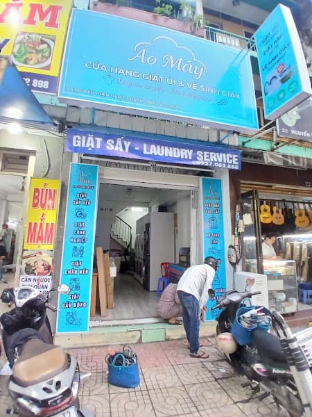 Hình ảnh Áo Mây (Nguyễn Thiện Thuật) Giặt Sấy, Giặt Hấp, Vệ Sinh Giày - 4