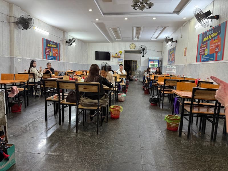 Hình ảnh Bánh mỳ chảo cô Thơm - 2