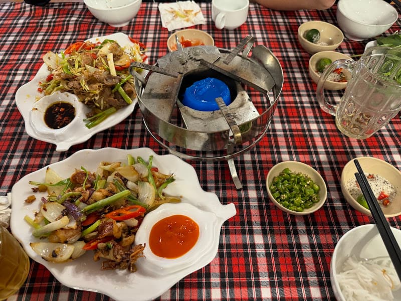 Hình ảnh Lẩu gà lá é Nhân Quán - 3