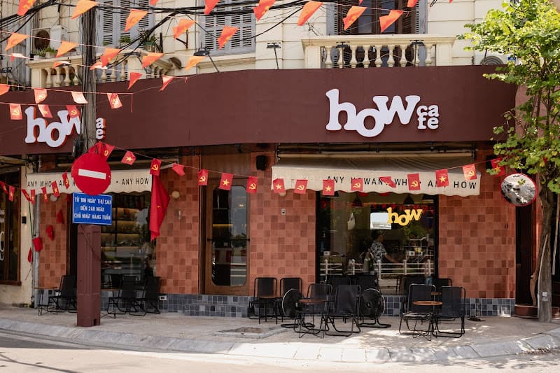 HOW café