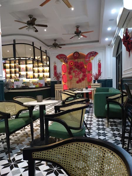 PARIS Karaoke & coffee