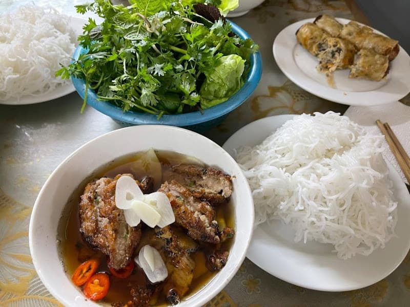 Hình ảnh Bún Ốc Chả Nem Bà Bẩy Đang - 4