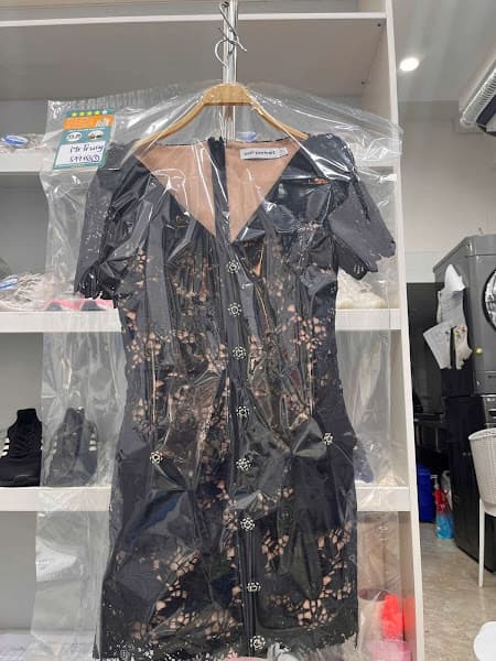 Hình ảnh TIỆM GIẶT KÝ - Laundry & Shoes Spa - 37B Kim Mã Thượng - 4