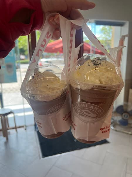 Hình ảnh Highland Coffee - 2