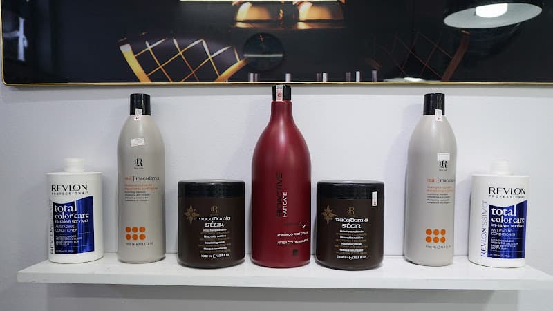 Hình ảnh Hòa Đinh Hair Salon - 7