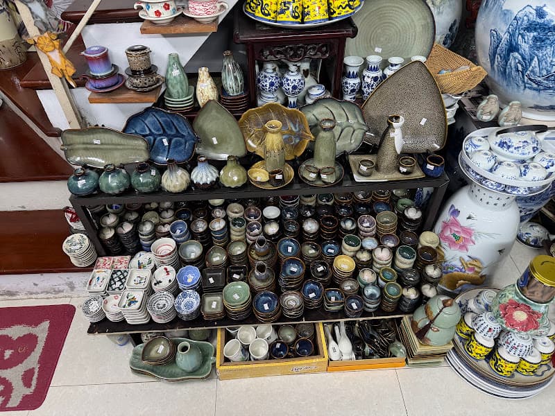 Hình ảnh Hẻm gốm sứ và tranh - The Alley - 3