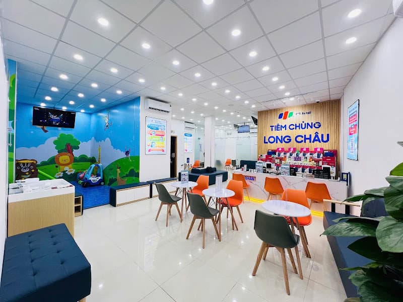 Trung Tâm Tiêm Chủng FPT Long Châu