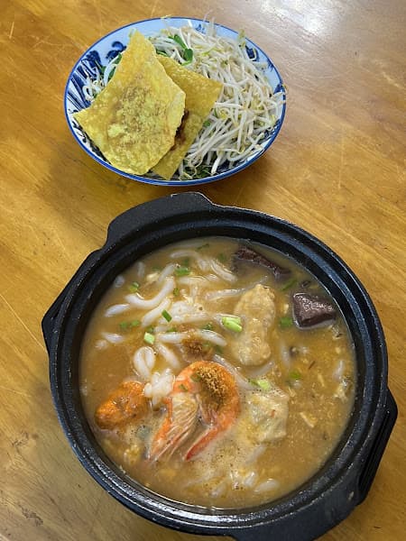 Hình ảnh Cô Ngân Muối Ghẹ 69/36 NGUYỄN GIA TRÍ (Chuyên Bánh Canh, Miến Trộn) - 2