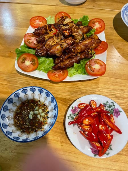 Hình ảnh Quán Gà Trống Nuôi Con - 2