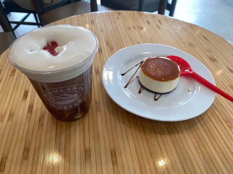 Hình ảnh Highlands Coffee Water Front - 4