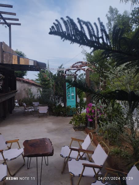 Tiệm cà phê Nhà Bên Đồi