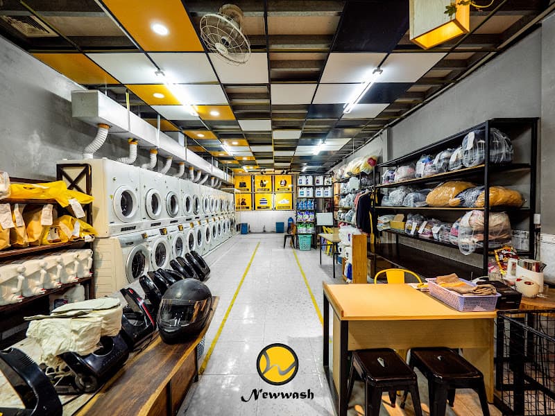 Ảnh bìa Giặt Ủi - Vệ Sinh Giày Toàn Diện | Newwash Laundry