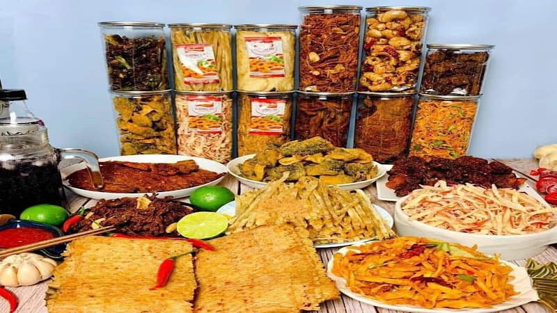 Ăn Vặt Cá Mập - Tré Trộn & Chân Gà Sốt Thái