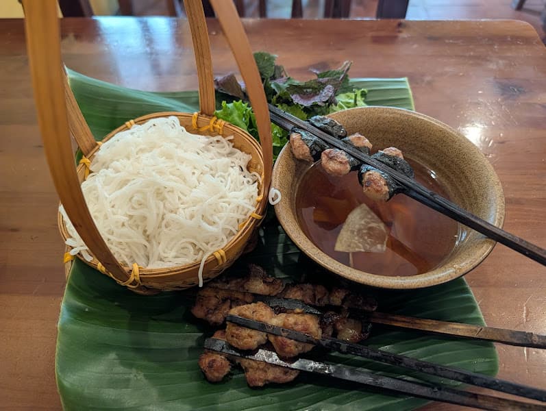 Hình ảnh Ô Bun Cha - Bún Chả Hà Nội - CS1: 02 Ngô Quyền, Quảng Trị - 4