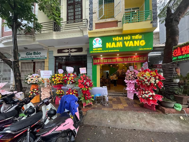 Ảnh bìa Tiệm Hủ Tiếu Nam Vang - Cô Ba Trà Sài Gòn