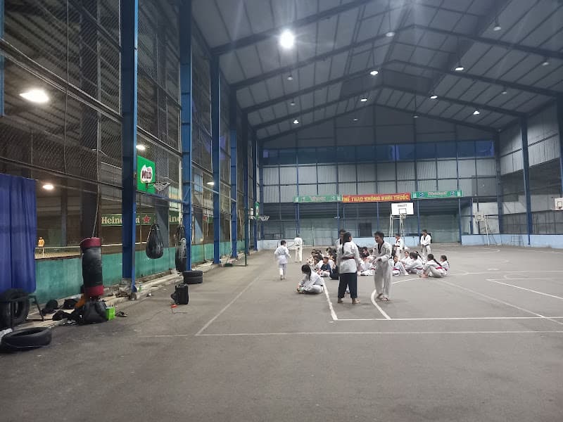 Hình ảnh Sân Mã Thánh - 4