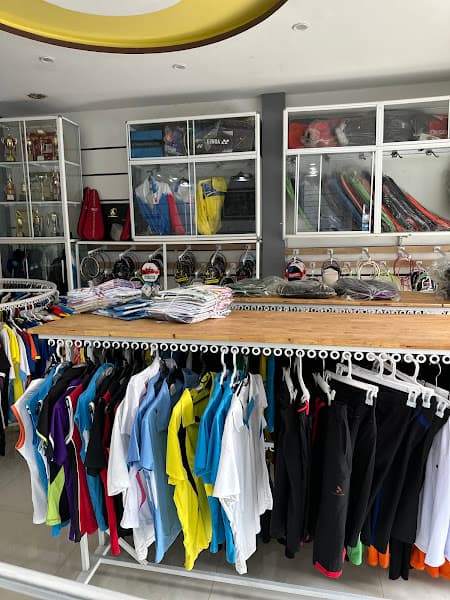 Hình ảnh LANH THU Badminton Shop Tuy Hoa - 2