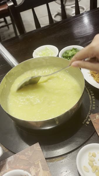 Hình ảnh Vua Chả Cá Lê Đức Thọ - 2