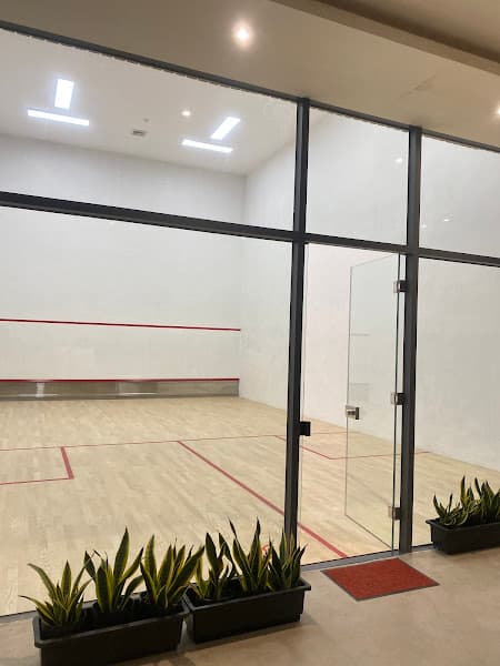 Hình ảnh The Sports Lounge - Golf Simulator and Squash Club - 3