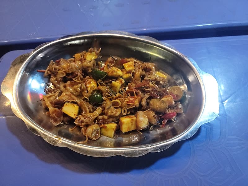 Hình ảnh Chân gà sốt thái, bánh tráng trộn, trà tắc, trà bí đao - 3
