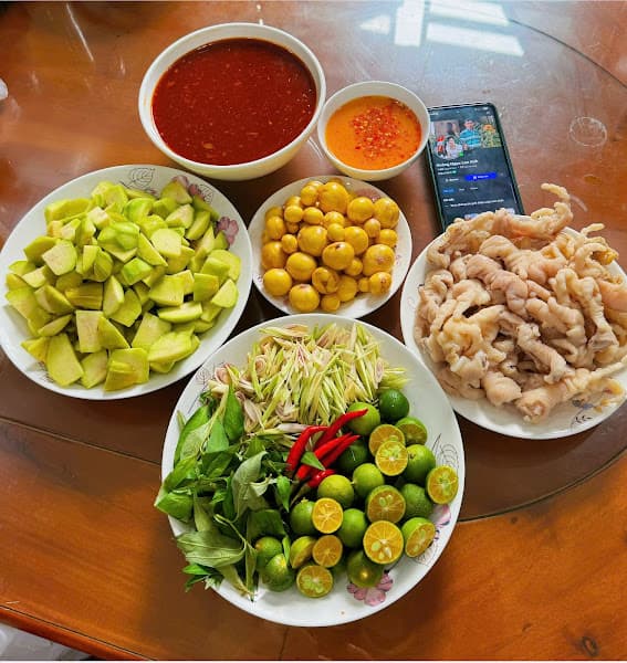 Hình ảnh Chân Gà Sốt Thái - Trà Trái Cây - 2