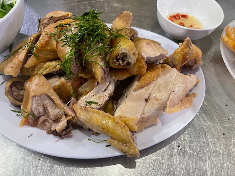 Hình ảnh Huyền gà già lầu 79 - 3