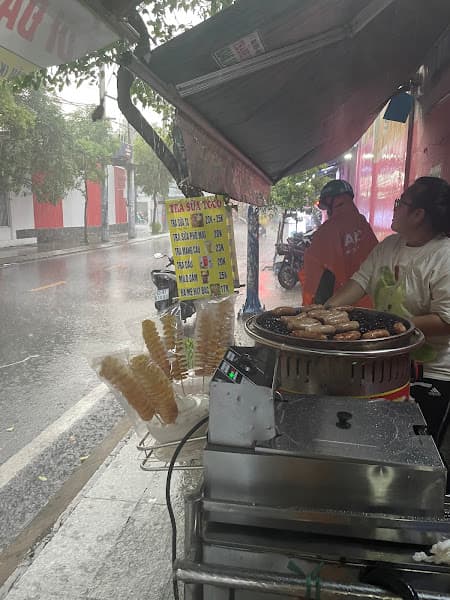 Hình ảnh Lạp Xưởng Nướng Đá - Khoai Tây Lốc Xoáy - 2