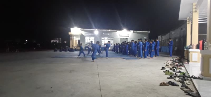 Hình ảnh Sân Vận Động Mỏ Cày - 3