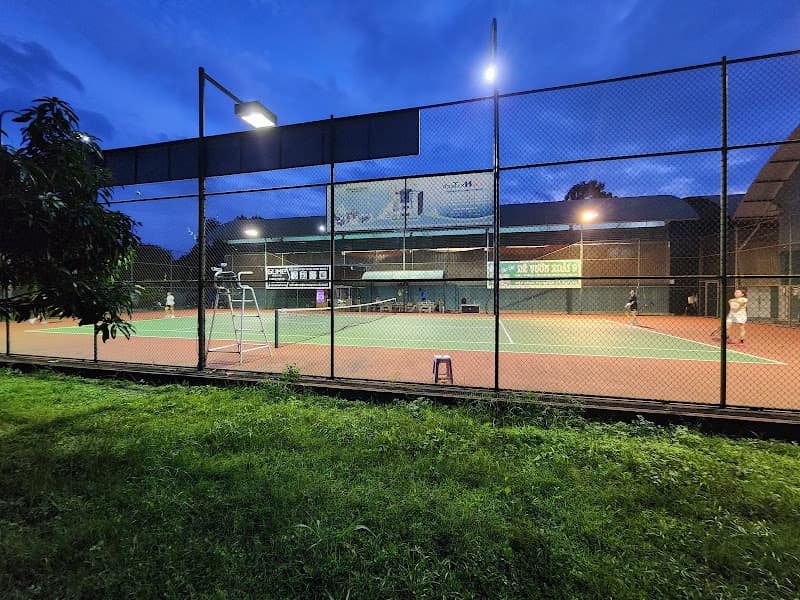 Ảnh bìa Sân tennis lục quân