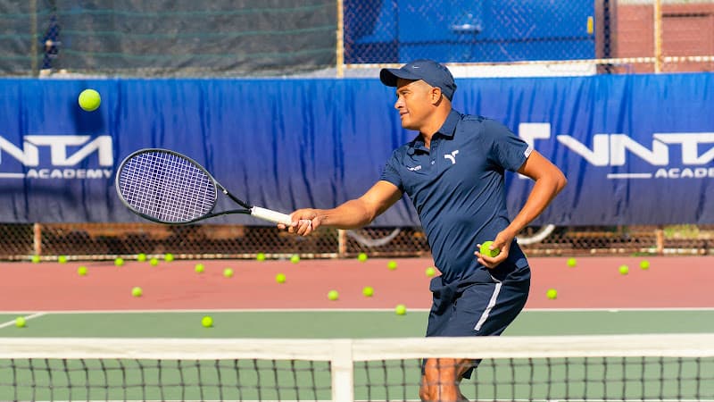 Hình ảnh VNTA Academy - Trung Tâm Tennis Tân Bình - 6