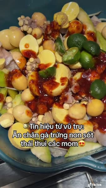 Hình ảnh Chân Gà Sả Tắc - Sốt Thái Ella - 2