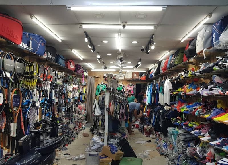 Hình ảnh Quốc Sports - Cửa hàng dụng cụ thể thao quận 2 - 3
