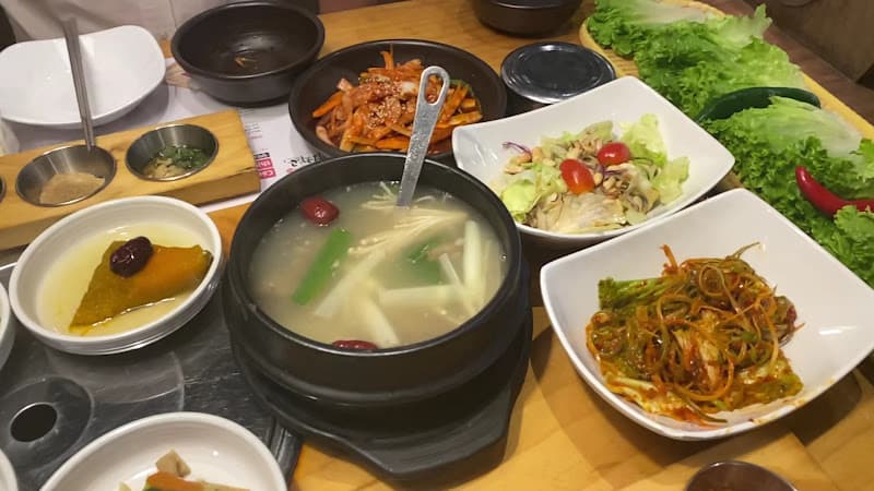 Hình ảnh Cheong Hak Gol Vincom Royal City (청학골 로얄시티점) - 3